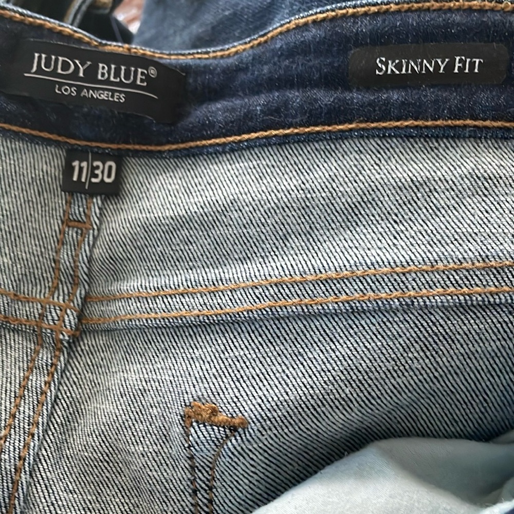 Women’s Judy Blue denim size 11/30 Skinny leg.